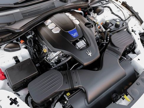 Used 2023 Maserati Ghibli Modena image 47