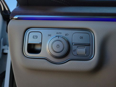 New 2026 Mercedes-Benz GLE 450 4MATIC Coupe image 18