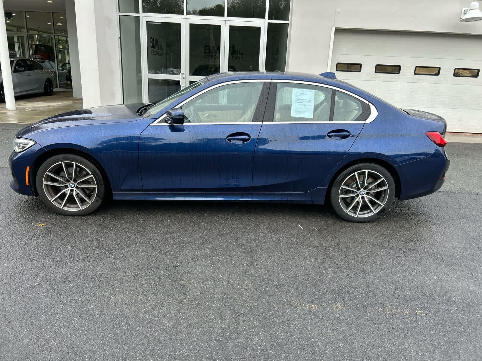 Used 2020 BMW 330i xDrive Sedan w/ Convenience Package AWD/4WD image 2