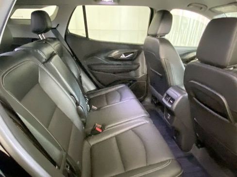 Used 2023 GMC Terrain SLT FWD image 31