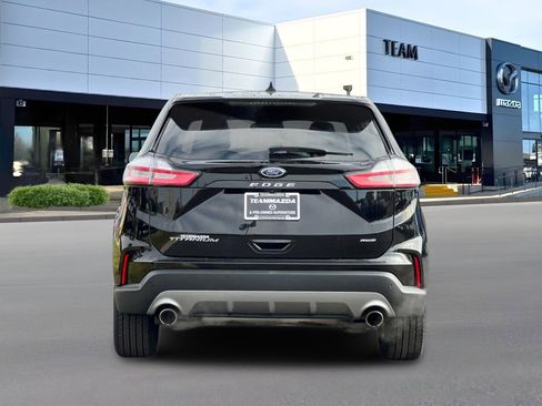 Used 2023 Ford Edge Titanium w/ Equipment Group 301A image 5