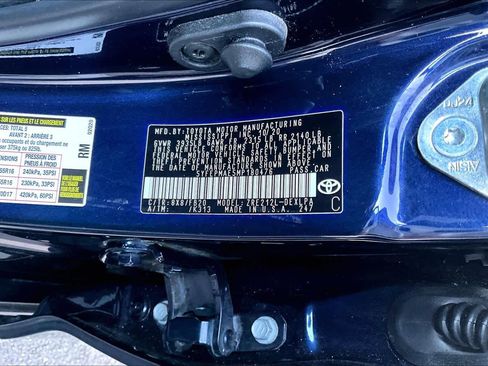 Certified 2021 Toyota Corolla LE image 33