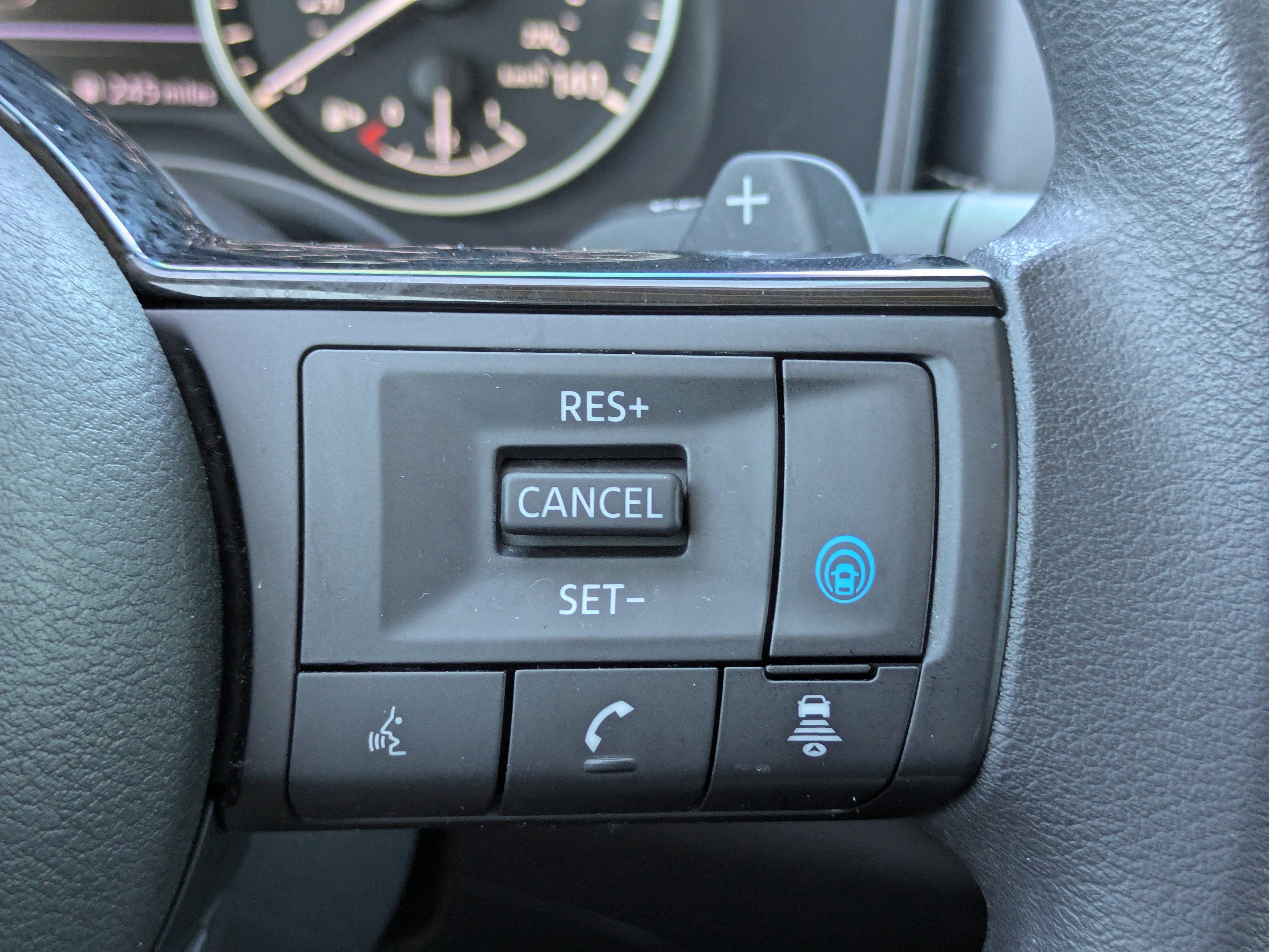 Used 2023 Nissan Rogue SV FWD image 24
