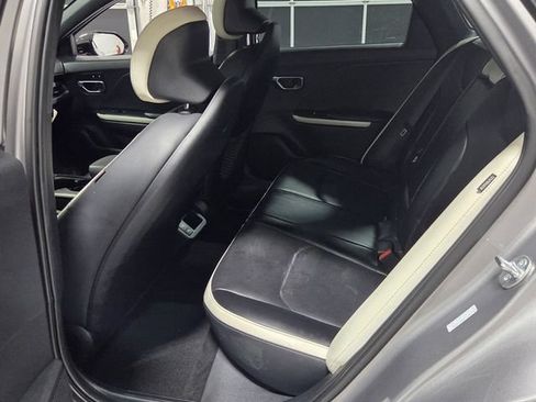 Used 2025 Kia K4 GT-Line w/ GT-Line Premium Package FWD image 6