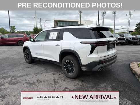 Used 2025 Chevrolet Traverse Z71 w/ LPO, Floor Liner Package AWD/4WD image 3