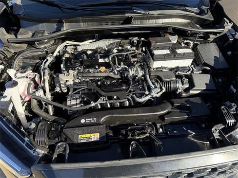 Certified 2024 Toyota Corolla Cross LE image 24