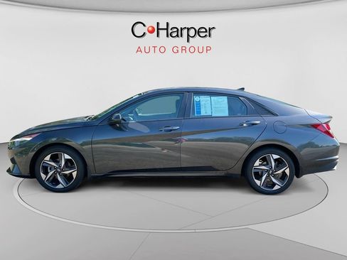 Used 2023 Hyundai Elantra SEL w/ Convenience Package FWD image 6
