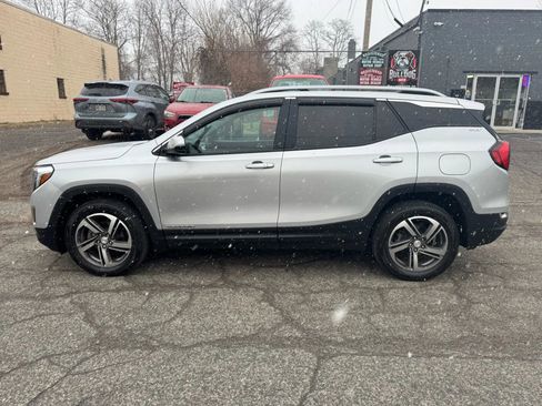 Used 2018 GMC Terrain SLT w/ Preferred Package image 8