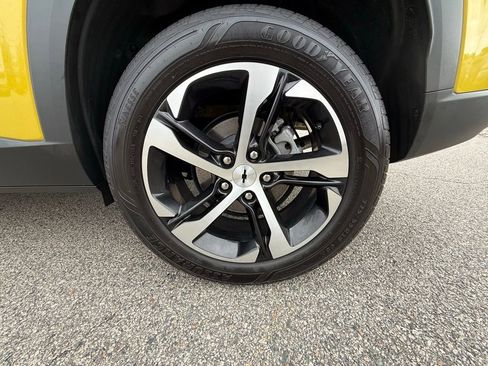 Used 2024 Chevrolet Trax RS w/ Driver Confidence Package image 19