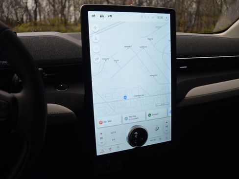 Used 2023 Ford Mustang Mach-E Premium image 9