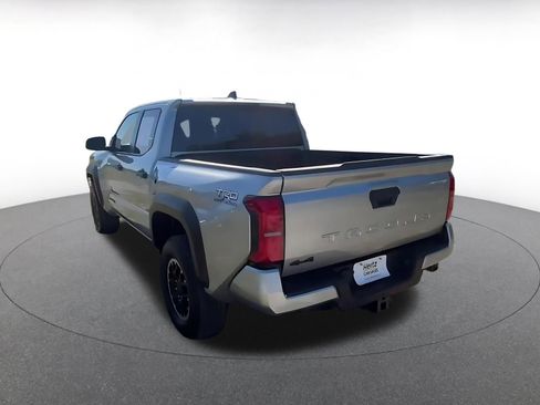 Used 2025 Toyota Tacoma TRD Off-Road image 11