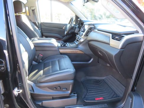 Used 2018 GMC Yukon XL Denali w/ Denali Ultimate Package image 25