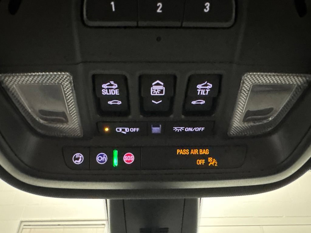 Used 2023 Chevrolet Traverse LT w/ LT Premium Package AWD/4WD image 55