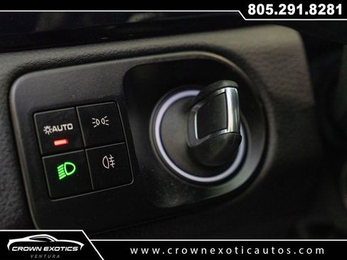 Used 2023 Porsche Cayenne Platinum Edition image 27