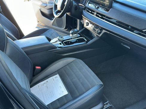 Used 2025 Mitsubishi Outlander SE AWD/4WD image 24