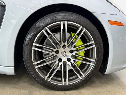 Used 2016 Porsche Panamera S image 10