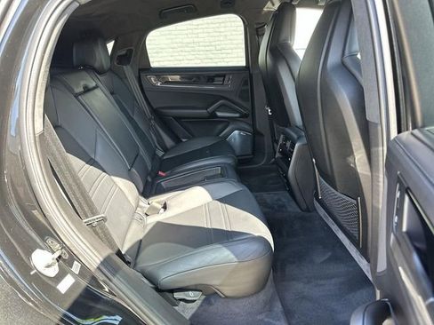 Used 2024 Porsche Cayenne Turbo GT image 26