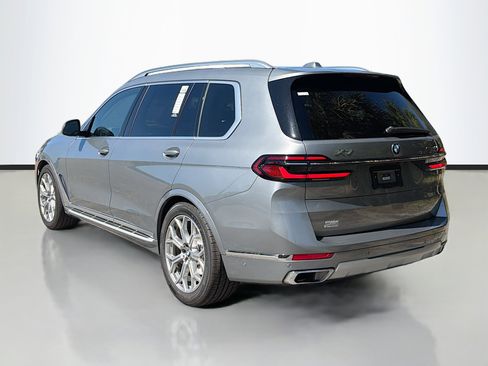 Used 2024 BMW X7 xDrive40i image 5