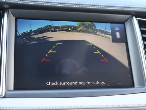 Certified 2025 INFINITI QX50 Luxe image 4