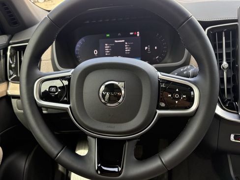Used 2026 Volvo XC90 B5 Plus w/ Protection Package AWD/4WD image 15