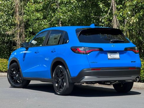 Used 2027 Honda HR-V Sport image 6