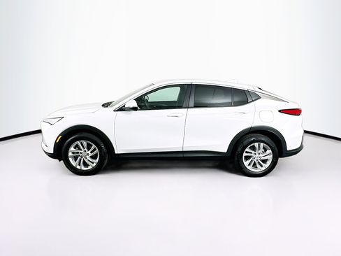 Used 2025 Buick Envista Preferred image 4