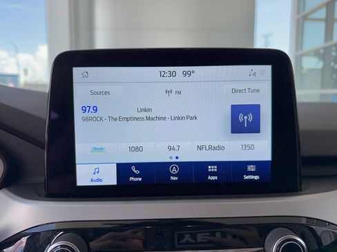 Certified 2022 Ford Escape SE w/ SE Sport Appearance Package AWD/4WD image 17