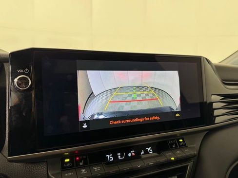 Used 2025 Toyota Camry XSE image 16