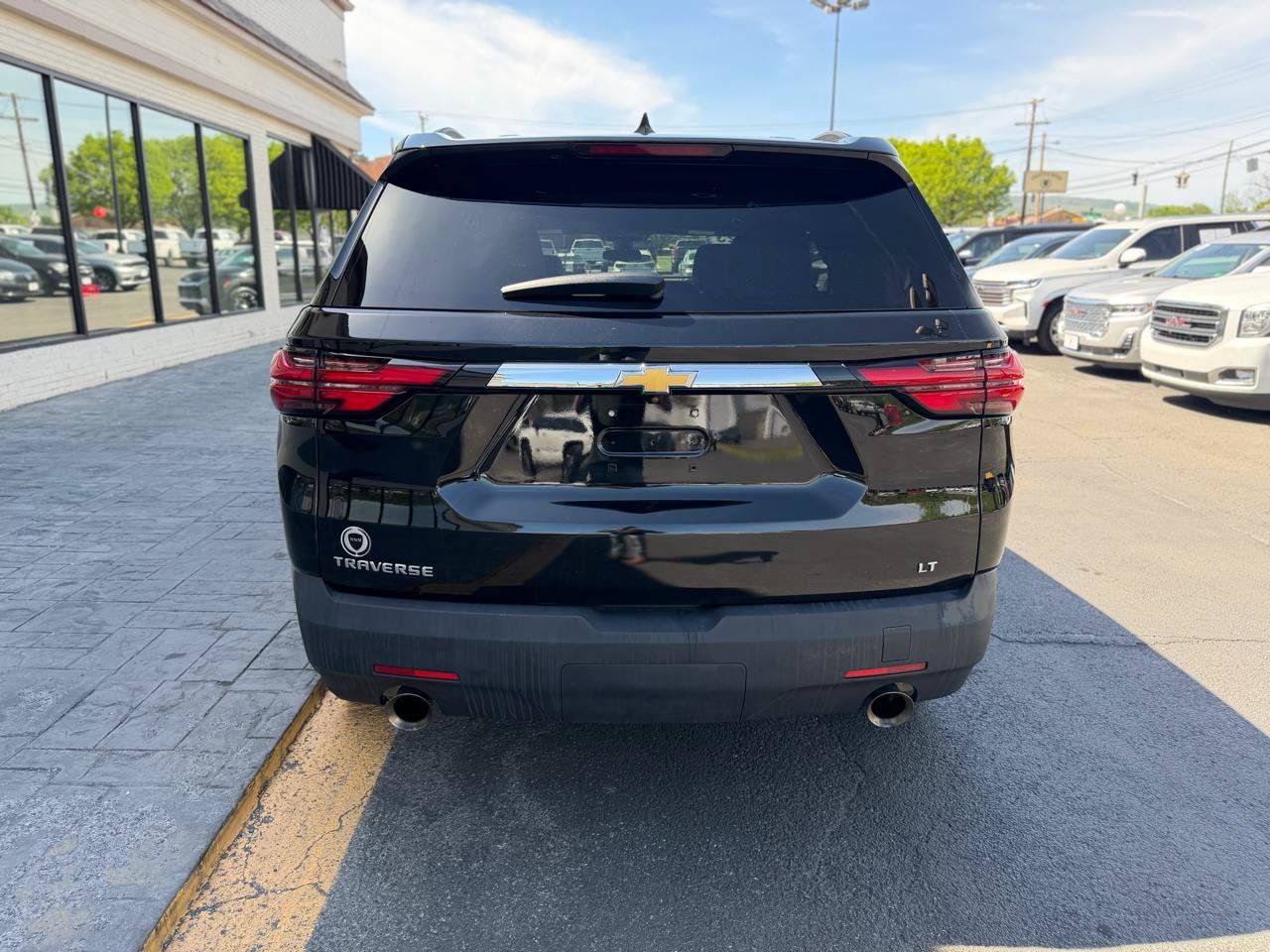 Used 2023 Chevrolet Traverse LT w/ LPO, Floor Liner Package AWD/4WD image 8