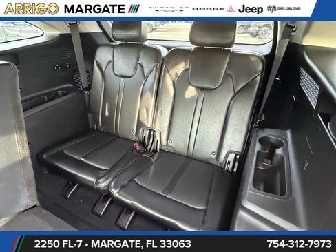 Used 2022 Kia Sorento S FWD image 16
