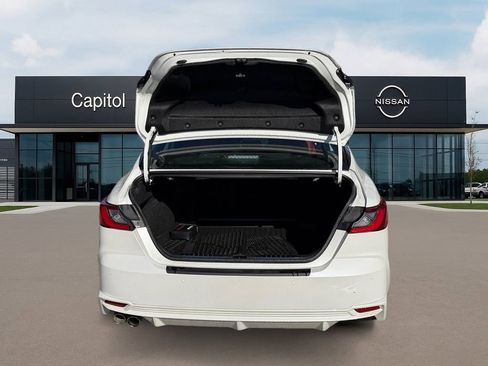 Used 2025 Toyota Camry XSE image 9