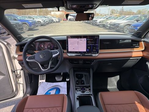 New 2026 Volkswagen Tiguan SEL R-Line image 9