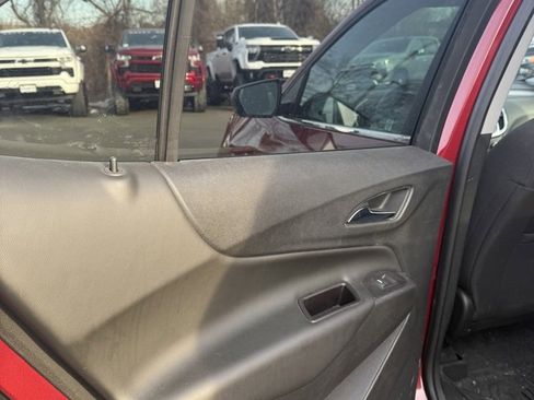 Used 2021 Chevrolet Equinox LT image 10