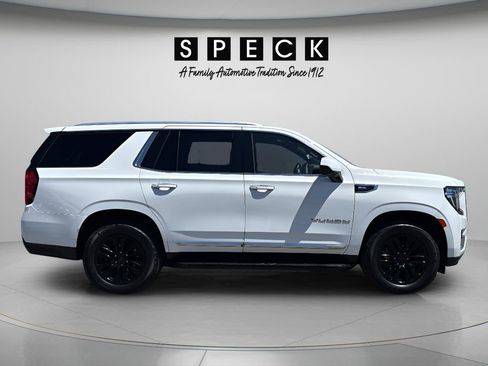 Used 2022 GMC Yukon SLT AWD/4WD image 6