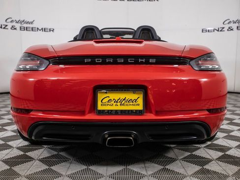 Used 2017 Porsche 718 Boxster RWD image 11