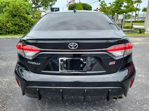 Used 2024 Toyota Corolla SE w/ SE Premium Package FWD image 6