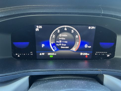 Certified 2023 Volkswagen Taos SE w/ Black Wheel Package image 20