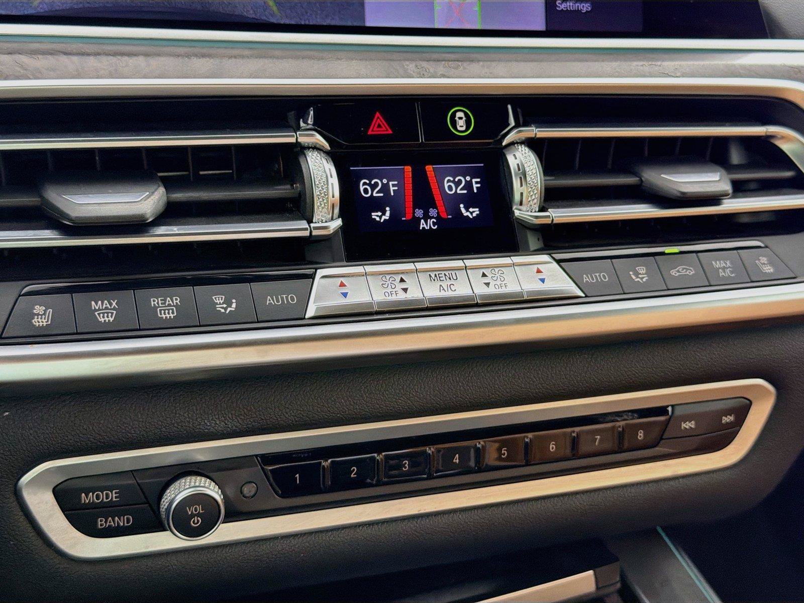 Used 2019 BMW X5 xDrive40i AWD/4WD image 16