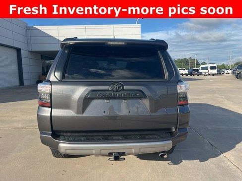 Used 2019 Toyota 4Runner TRD Off-Road Premium AWD/4WD image 5