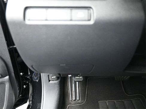 Used 2024 Nissan Altima 2.5 SV image 16