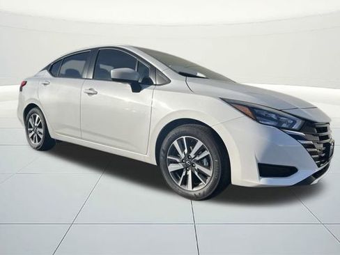 New 2025 Nissan Versa SV w/ Trunk Package image 6