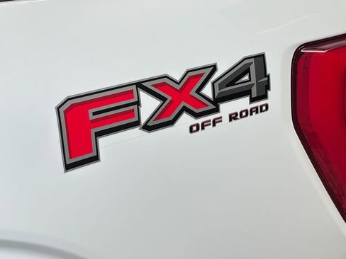 Certified 2022 Ford F150 Lariat w/ Equipment Group 502A High image 24