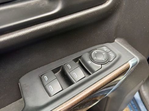 Used 2022 Chevrolet Silverado 1500 LT image 22