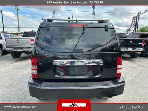 Used 2012 Jeep Liberty Sport image 6