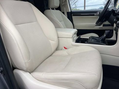 Used 2023 Lexus GX 460 Premium image 30