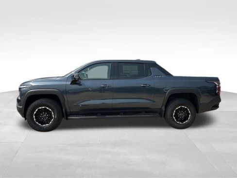 New 2026 Chevrolet Silverado EV Trail Boss w/ Premium Package image 2