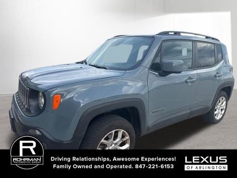 Used 2018 Jeep Renegade Latitude image 1