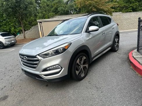 Used 2018 Hyundai Tucson Limited w/ Ultimate Package 02 FWD image 3