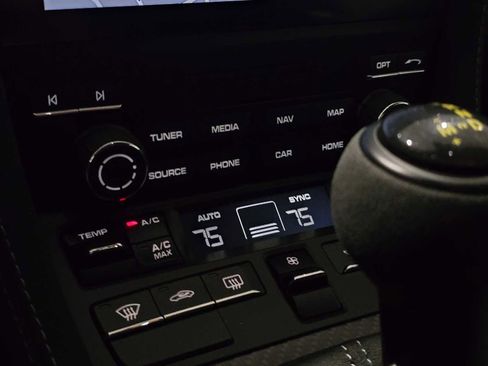 Used 2025 Porsche 718 Boxster Spyder RS image 30