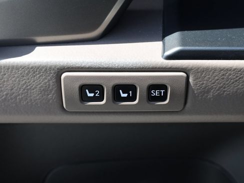 Used 2023 Lexus GX 460 Premium AWD/4WD image 13